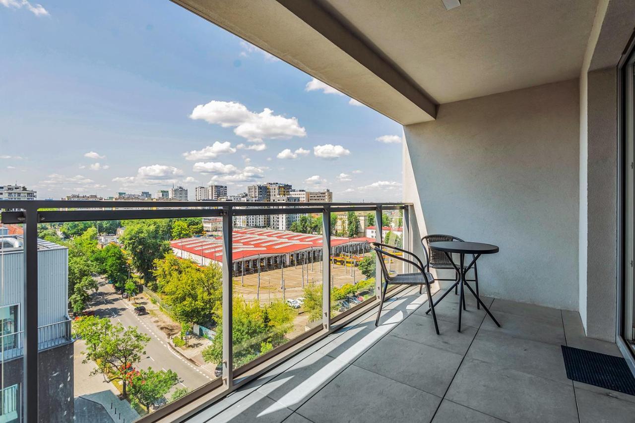 8th Floor Downtown N2 - Parking, View, Balcony - By Rentujemy Apartment