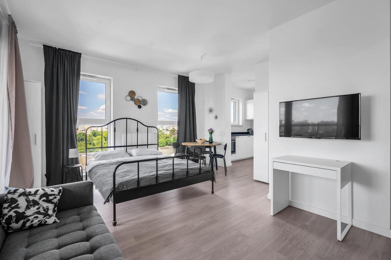 8th Floor Downtown N2 - Parking, View, Balcony - By Rentujemy Apartment *